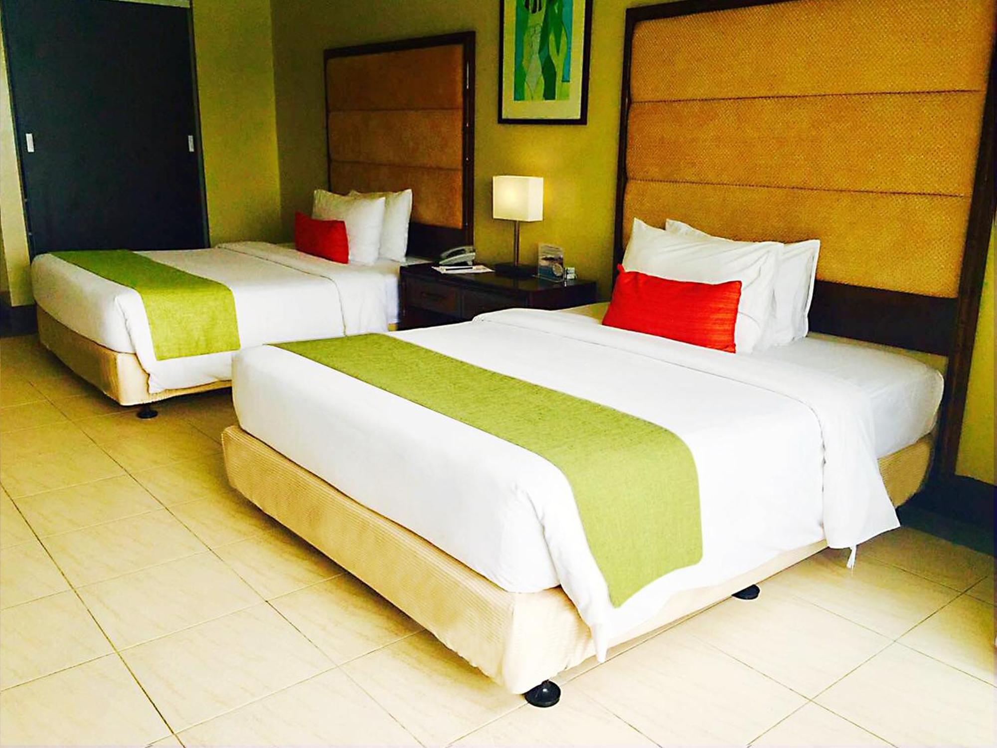 Fairways And Bluewater Boracay Hotel Balabag  Стая снимка