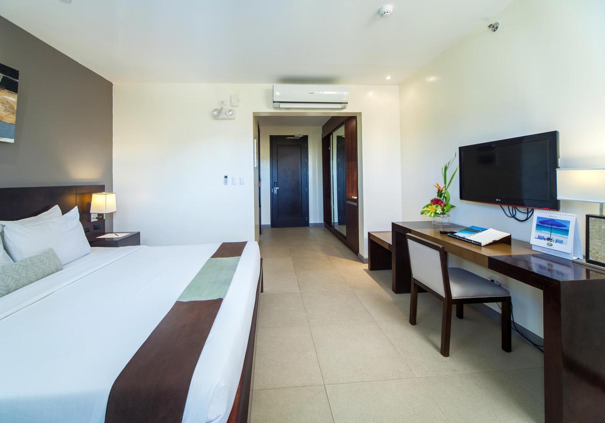 Fairways And Bluewater Boracay Hotel Balabag  Стая снимка